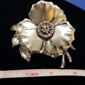 Vintage silver tone HUGE flower brooch